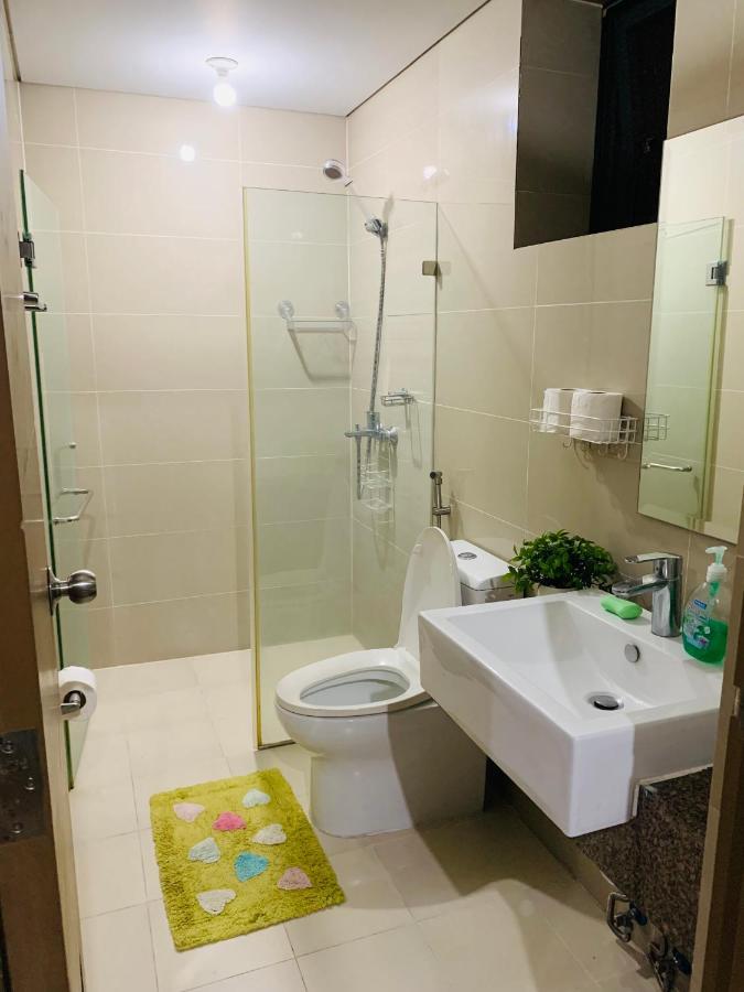 Two Palm Tree Villas Condominium - Studio 8Th Fl With Balcony - Across Terminal 3 Airport Pasay Buitenkant foto